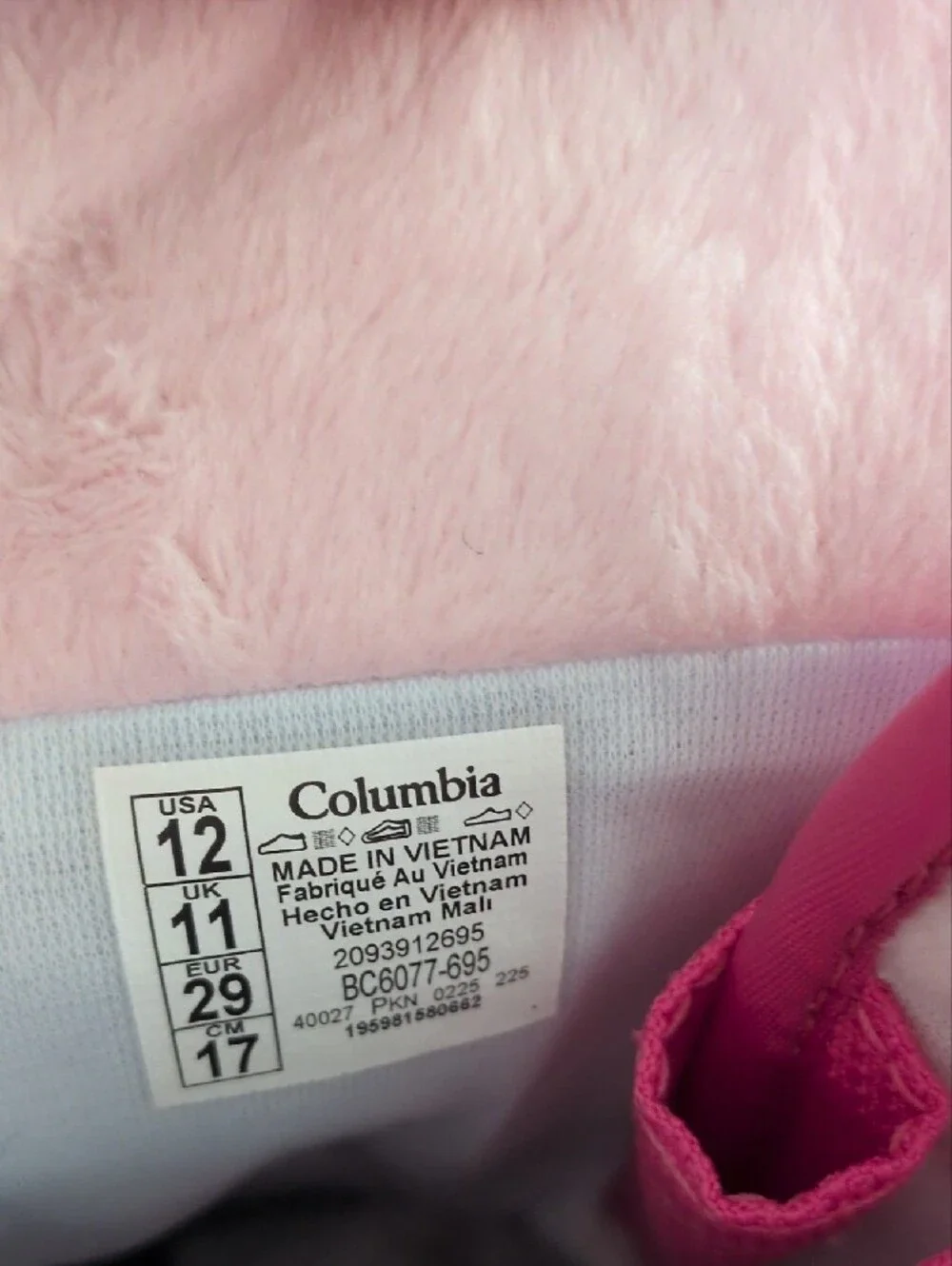 NWT Columbia Kids Hot Pink and Black Insulated Snow Boots